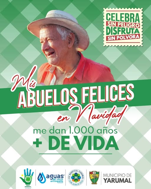 ABUELOS FELICES EN NAVIDAD